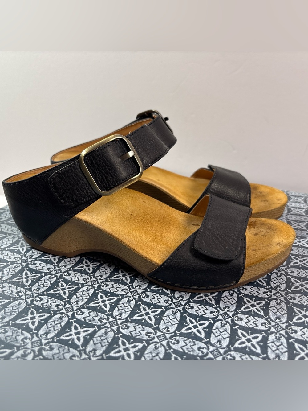 Dansko Tanya Women’s Casual Sandals, Size 38/7.5-8, Burnished Leather Black